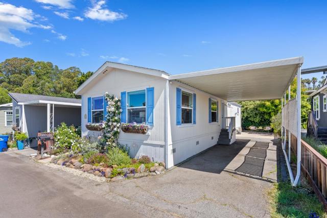 100 N Rodeo Gulch Road, Soquel CA: https://media.crmls.org/mediaz/9f25d9f0-6fba-4522-8638-c57ae2c4df47.jpg
