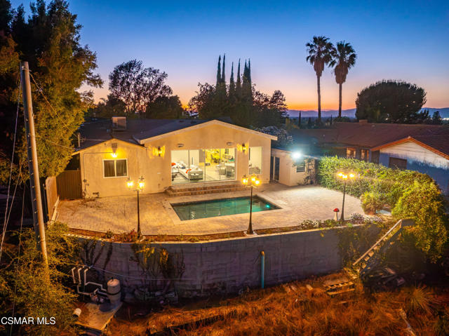 4148 Camino De La Cumbre, Sherman Oaks CA: https://media.crmls.org/mediaz/9f26104c-2f03-4927-94fa-1b57ce5625f8.jpg