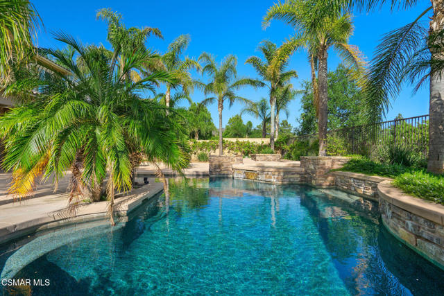 4940 Corral Street, Simi Valley CA: https://media.crmls.org/mediaz/9f26d149-d606-445c-a5e9-e6b6ad2dbda0.jpg