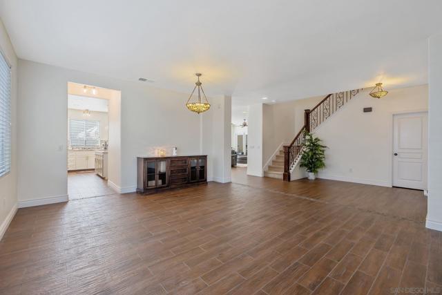 Image 11 of 69 For 2415 Oak Grove Ct