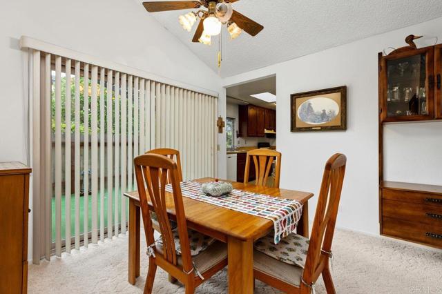 Detail Gallery Image 10 of 39 For 727 Nob Cir, Vista,  CA 92084 - 2 Beds | 2 Baths
