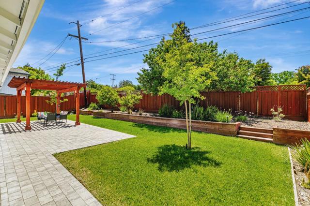 1580 Alameda De Las Pulgas, Redwood City CA: https://media.crmls.org/mediaz/9f281a06-999c-4d32-801b-b5f31d137715.jpg