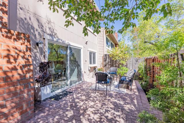 10178 Ridgeway Drive, Cupertino CA: https://media.crmls.org/mediaz/9f28b7bc-3a2c-44b4-80f0-41512b926138.jpg