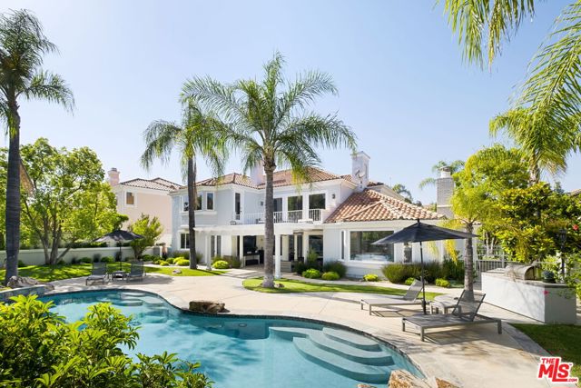 6 Bed Home for Sale in Calabasas, California
