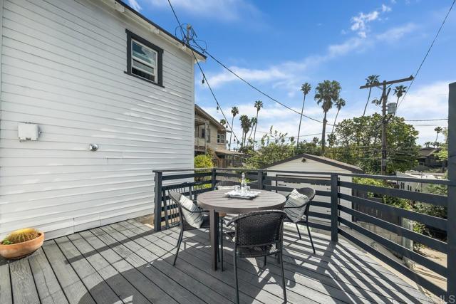 1400 Angelus Avenue, Los Angeles CA: https://media.crmls.org/mediaz/9f296fd1-9b93-41a9-baac-1ca2f51e8383.jpg