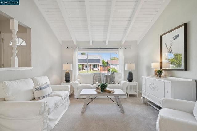 1786 Klier Drive, Concord CA: https://media.crmls.org/mediaz/9f2982a3-54d2-4d55-97c2-b5acafcca872.jpg