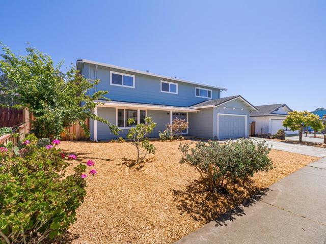 917 Sir Francis Avenue, Capitola CA: https://media.crmls.org/mediaz/9f299983-0e33-4913-8181-622dc566a056.jpg