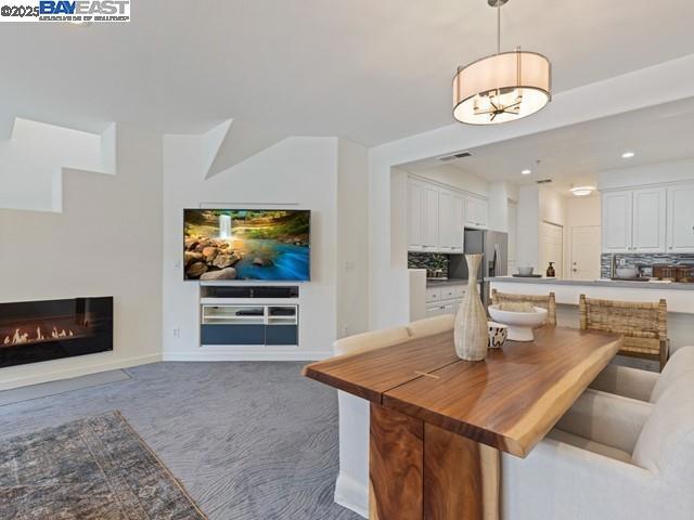 130 Sutter Creek Ln, San Ramon CA: https://media.crmls.org/mediaz/9f29b0f8-6241-484a-a321-015dc7317bcc.jpg