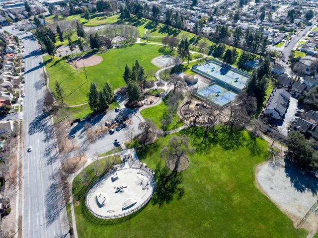 8421 Wayland Lane, Gilroy CA: https://media.crmls.org/mediaz/9f2a5c33-3a35-49ad-b758-2801cbdab766.jpg