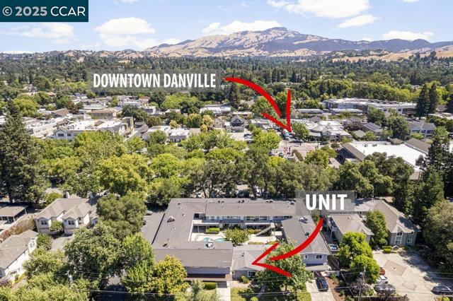 200 El Dorado Ave, Danville CA: https://media.crmls.org/mediaz/9f2ae81f-efef-4607-baf6-542cd3529a36.jpg