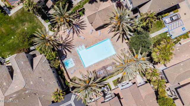 3327 Shadetree Way, Camarillo CA: https://media.crmls.org/mediaz/9f2bd7db-3abf-47de-9bb5-f5e2115f149f.jpg