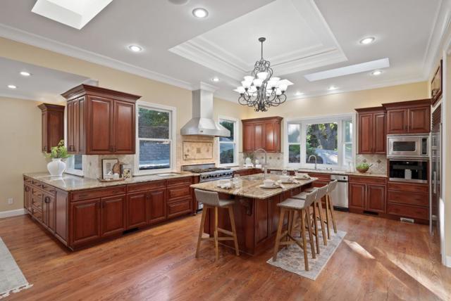 Image 9 of 61 For 12979 Foothill Lane