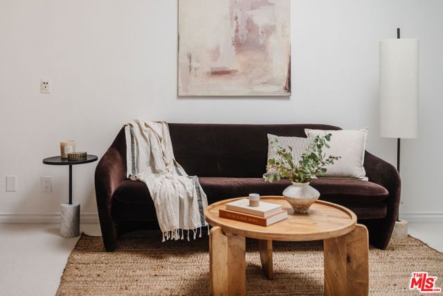 2227 Century Hill, Los Angeles CA: https://media.crmls.org/mediaz/9f2d41f5-d8b1-4c69-bb7a-95cad1ac85f1.jpg