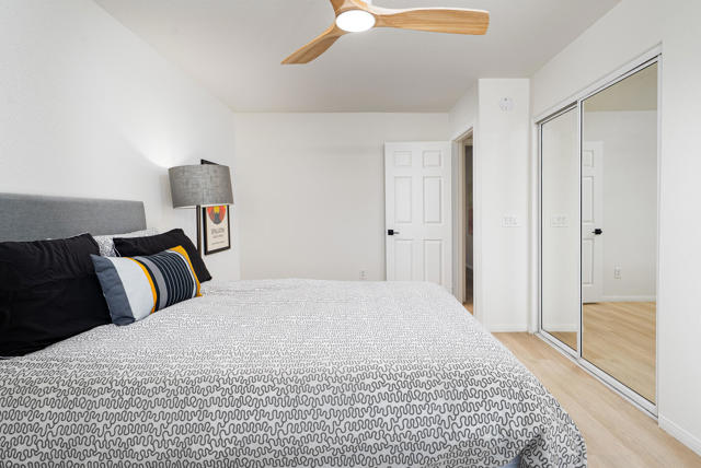 1843 N Whitewater Club Drive, Palm Springs CA: https://media.crmls.org/mediaz/9f2d761c-1a2b-48c1-a285-1c874bb37ad2.jpg