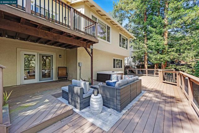 14 Saint Louis Ln, Pleasant Hill CA: https://media.crmls.org/mediaz/9f2da4a5-0b0f-432d-b5b9-99d071259202.jpg