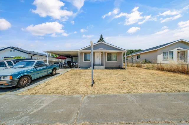 2989 Betsy Way, San Jose CA: https://media.crmls.org/mediaz/9f2dec15-5017-4084-b60b-93127be6fefb.jpg