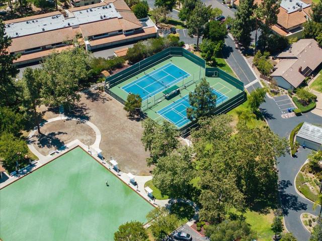 13338 Corte De Chucena, San Diego CA: https://media.crmls.org/mediaz/9f2e8ae6-10e3-47c6-9a34-feef812b08be.jpg