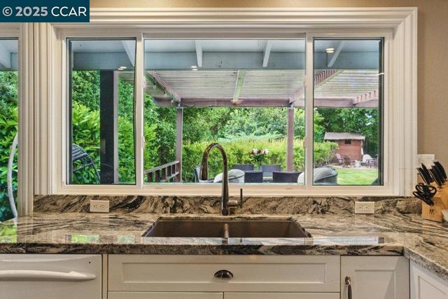 314 Draeger Dr, Moraga CA: https://media.crmls.org/mediaz/9f2f64a7-21e3-4689-86e1-63dc149837b1.jpg