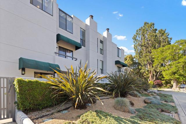 5 W Bellevue Avenue, San Mateo CA: https://media.crmls.org/mediaz/9f2f66de-c989-425a-a7b1-6fa94a873f42.jpg