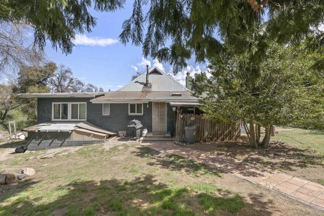 26742 San Felipe Rd, Warner Springs CA: https://media.crmls.org/mediaz/9f2fcc95-5e09-4e7e-93fd-fca0c3e7791e.jpg