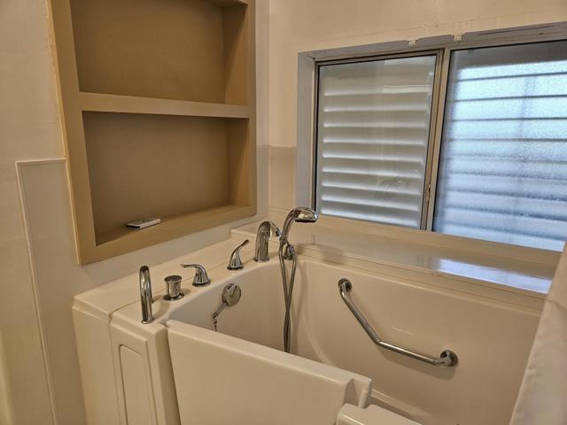 73278 Palm Greens Parkway, Palm Desert CA: https://media.crmls.org/mediaz/9f301af7-2d9b-45a0-a475-abc81523b4dc.jpg