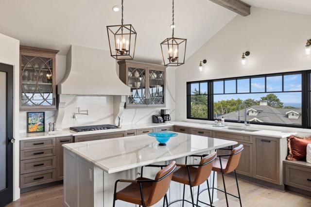 1015 Jewell Avenue, Pacific Grove CA: https://media.crmls.org/mediaz/9f303b68-74fe-411a-87a9-2f1227c6dc74.jpg