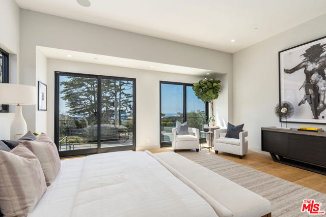 286 Quadro Vecchio Drive, Pacific Palisades CA: https://media.crmls.org/mediaz/9f307181-f95a-4219-bf34-e9b3d88087b2.jpg