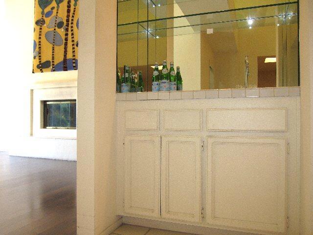 139 Lake Shore Drive, Rancho Mirage CA: https://media.crmls.org/mediaz/9f308537-f4a7-4f47-a1a0-52f6e7273df1.jpg