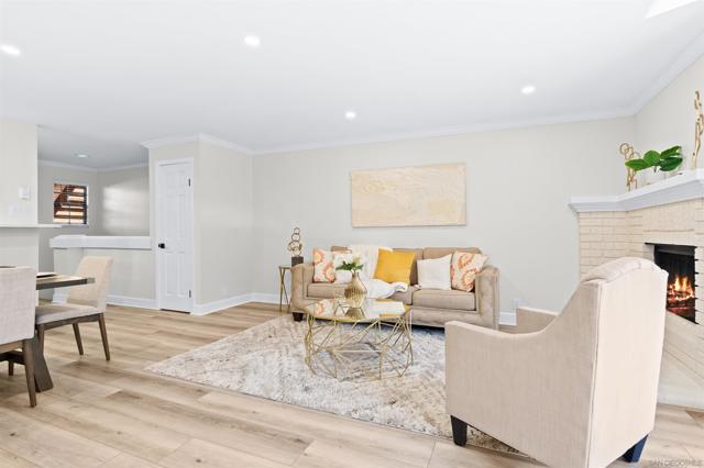 8870 Villa La Jolla Dr, La Jolla CA: https://media.crmls.org/mediaz/9f314d63-fae4-4ad7-bd90-9844c2708a90.jpg