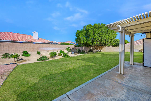 78524 San Marino Court, La Quinta CA: https://media.crmls.org/mediaz/9f31bfd7-c3ac-42b8-af34-3e095c715798.jpg