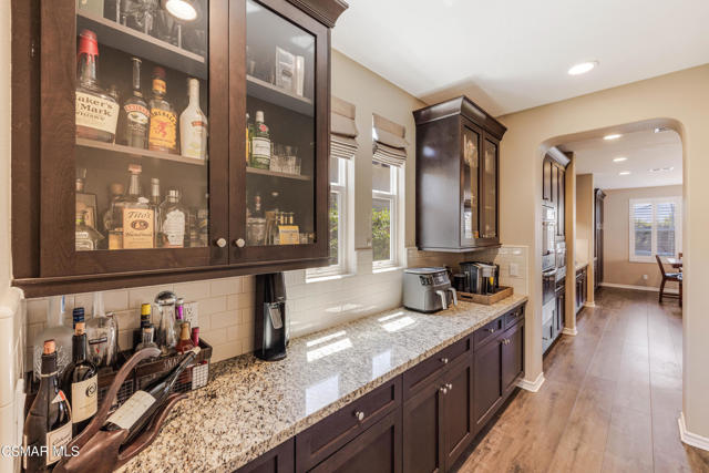 13170 Bent Grass Place, Moorpark CA: https://media.crmls.org/mediaz/9f32578e-7c78-4d51-8527-93d4edf4be91.jpg