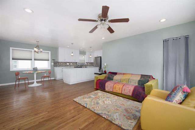 4272 Harbinson Avenue, La Mesa CA: https://media.crmls.org/mediaz/9f332817-0f47-431a-8758-60dc3e4dbcc6.jpg