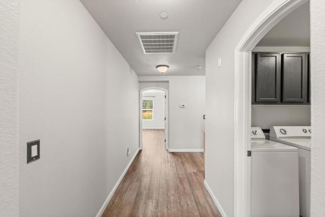 307 Blossom Rock Lane, Folsom CA: https://media.crmls.org/mediaz/9f332886-0837-4d6c-a3e5-f34f4d6d33c5.jpg
