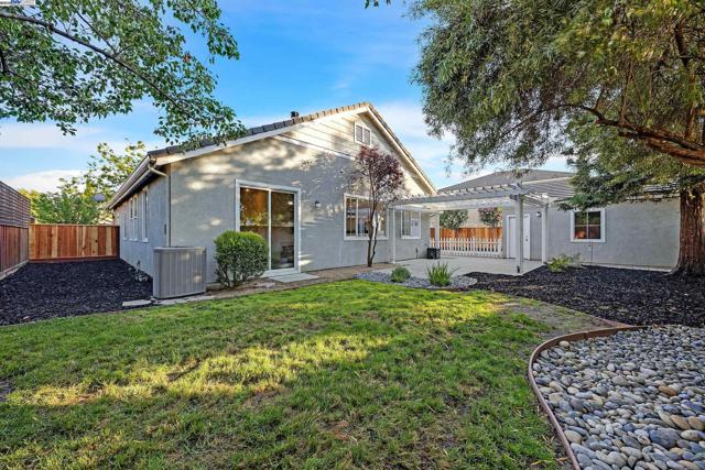 6424 Altamar Cir., Livermore CA: https://media.crmls.org/mediaz/9f337417-5f44-4dd5-8db9-b5ca29290c02.jpg