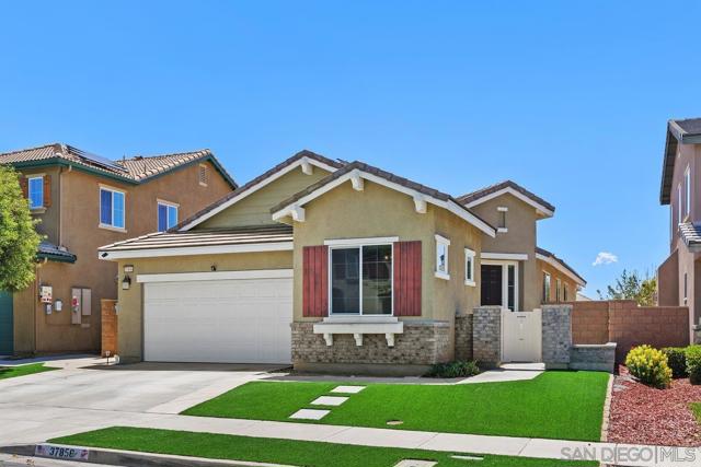 37856 Honey Pine Road, Murrieta CA: https://media.crmls.org/mediaz/9f339b8a-c19d-46f0-839a-5e04b69b428d.jpg