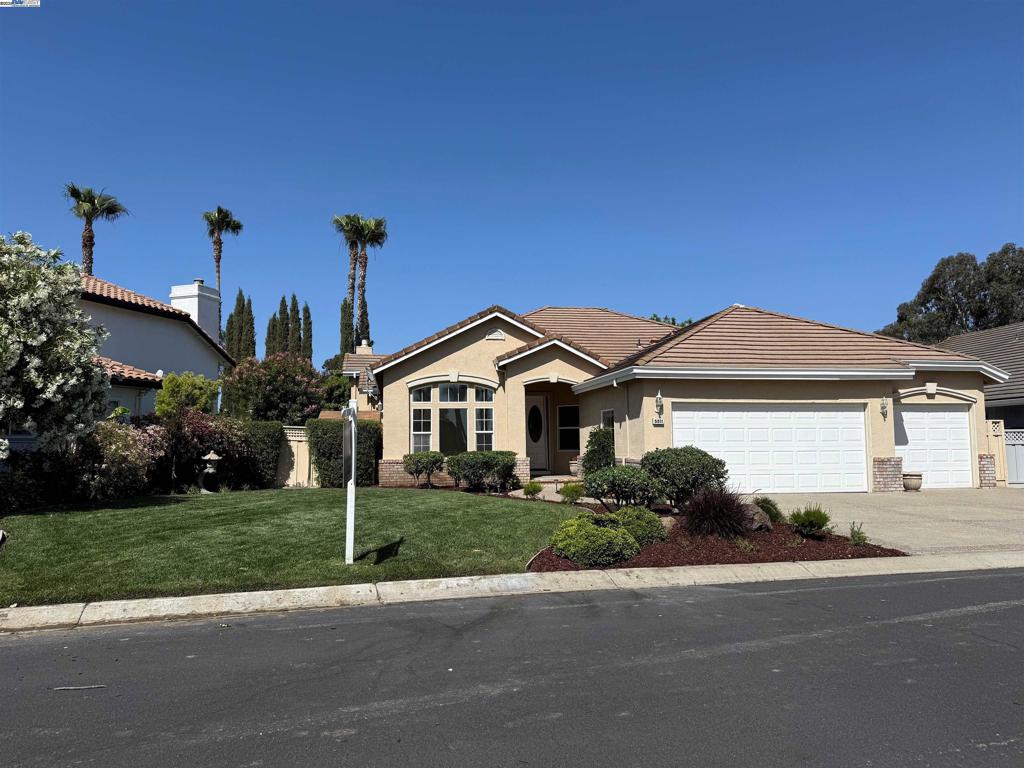 5511 Lanai Ct