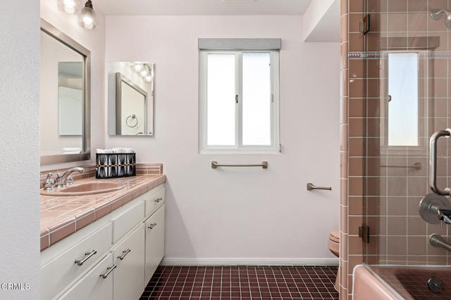 2365 Henrietta Avenue, La Crescenta CA: https://media.crmls.org/mediaz/9f34a67f-697d-41c6-8eb4-834e3e7b47d4.jpg