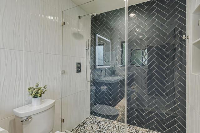 1588 Calle De Stuarda, San Jose CA: https://media.crmls.org/mediaz/9f3591af-145c-44da-9f01-62b5698742a5.jpg