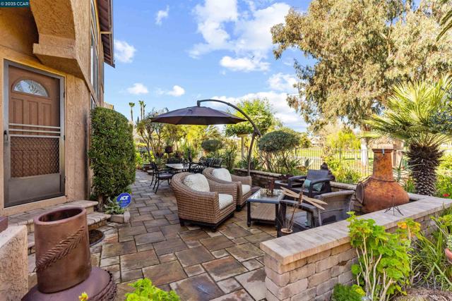 5541 Lanai Court, Discovery Bay CA: https://media.crmls.org/mediaz/9f3592dd-4501-4dea-851b-d1a47a977b1f.jpg