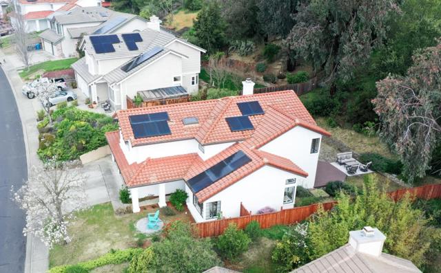 176 Newcastle Drive, Vallejo CA: https://media.crmls.org/mediaz/9f35d420-a5ed-4a3f-bf33-18a169e6e883.jpg