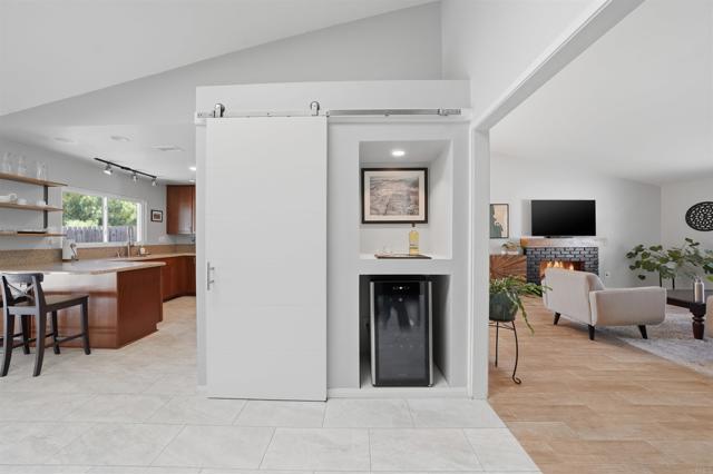 Detail Gallery Image 6 of 50 For 12627 Benavente Way, San Diego,  CA 92129 - 3 Beds | 2 Baths