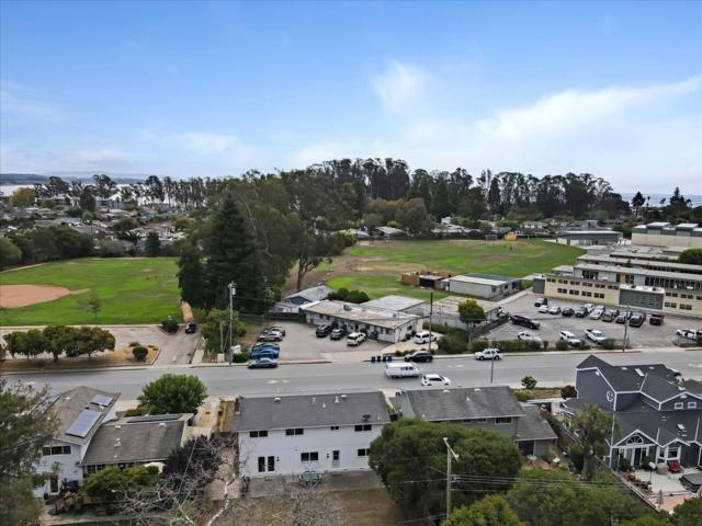 621 Monterey Avenue, Capitola CA: https://media.crmls.org/mediaz/9f37c096-8f81-4923-91d4-5ee8e1f0332e.jpg