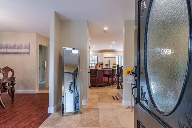 6020 Sherry Lee Lane, Salinas CA: https://media.crmls.org/mediaz/9f395df1-7f63-414c-9f1d-1ff50aec182c.jpg