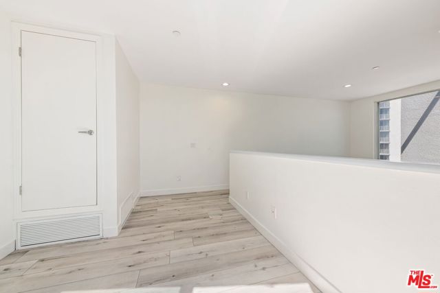 171 N Church Lane, Los Angeles CA: https://media.crmls.org/mediaz/9f3a8318-762c-4a75-ab9e-22ef3830a29c.jpg