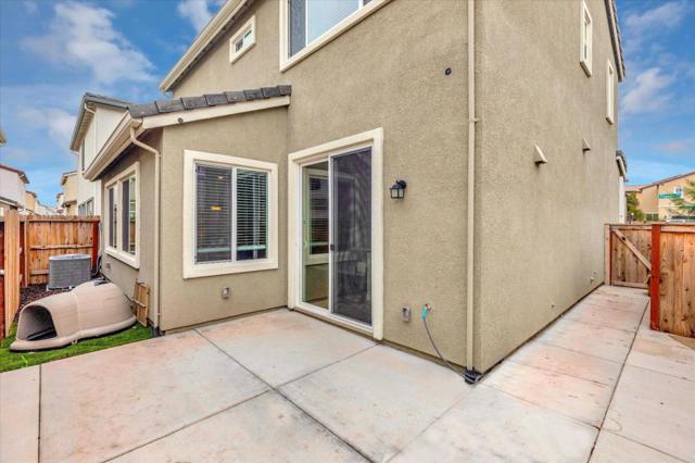 1618 Pagoda Lane, Sacramento CA: https://media.crmls.org/mediaz/9f3aeb06-643c-4aa9-b5d6-d71304b3f756.jpg