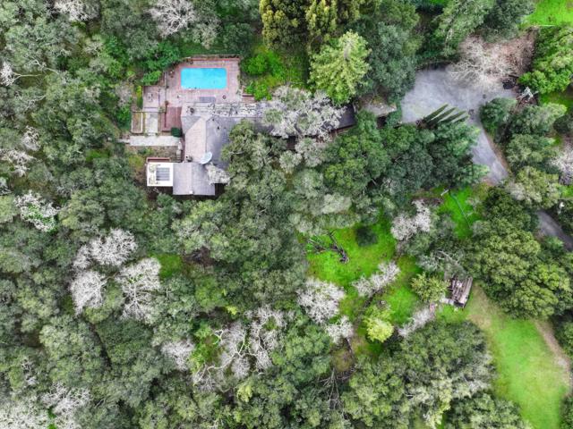 380 La Questa Way, Woodside CA: https://media.crmls.org/mediaz/9f3baf41-71bb-4c1b-9252-7466d618a24f.jpg