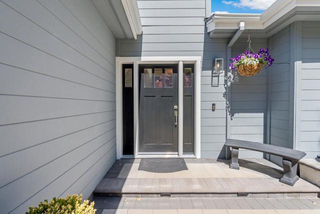 739 Oak View Way, Redwood City CA: https://media.crmls.org/mediaz/9f3bddfa-a2f3-48ef-a881-4974d369e569.jpg