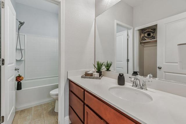 9565 Grande Drive, Gilroy CA: https://media.crmls.org/mediaz/9f3c44e2-fff5-4f36-b2cb-78e22c6d8e44.jpg