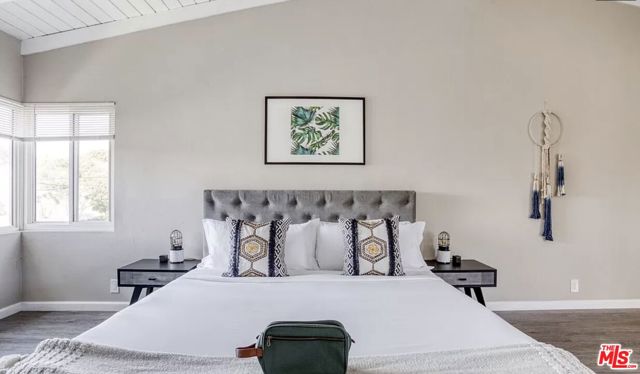 8100 W 83rd Street, Playa del Rey CA: https://media.crmls.org/mediaz/9f3c69e3-11d1-4cb3-916c-5754576f8790.jpg