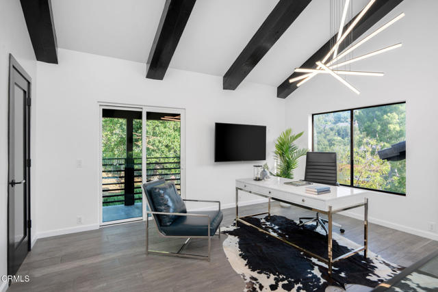 31673 Foxfield Drive, Westlake Village CA: https://media.crmls.org/mediaz/9f3d72f8-67ec-4edb-b64f-41016cb92ee2.jpg